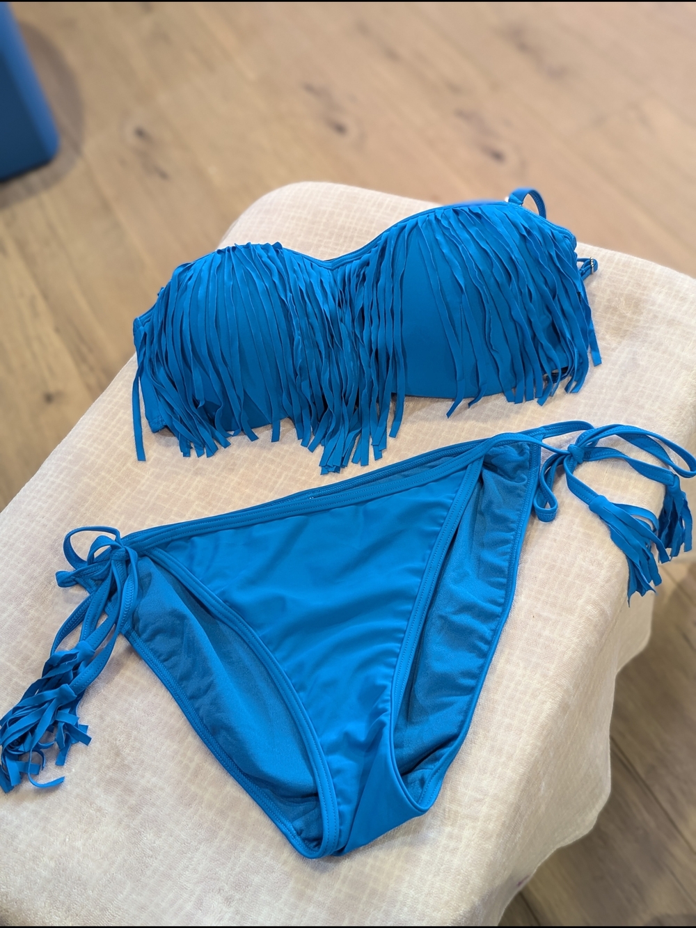 NWOT~ New la Vie en Rose "Aqua" Fringe Bikini Set - Size Medium
